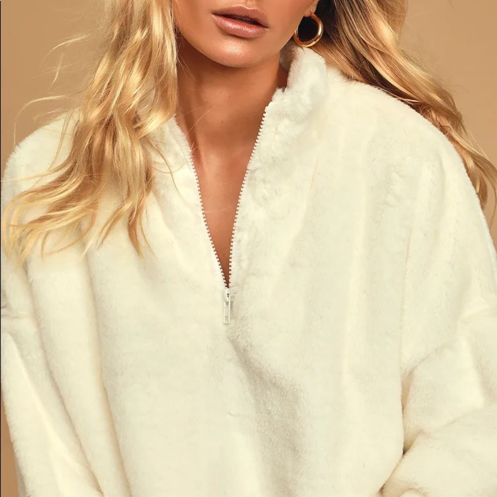 Lulus LuxeLounge Ivory FauxFur Pullover Sweatshirt